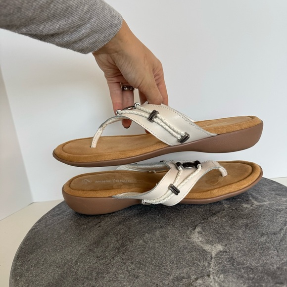 Minnetonka Silverthorne White Leather Boho Sandals 9 - Picture 6 of 10
